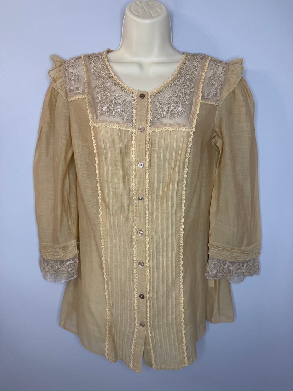 Peruvian Connection Tan Lace Yoke Pintuck Cotton Silk Blouse Cottagecore Sz 6
